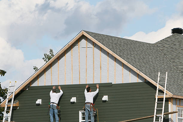Professional Siding Contractor technician working in Englishtown, NJ